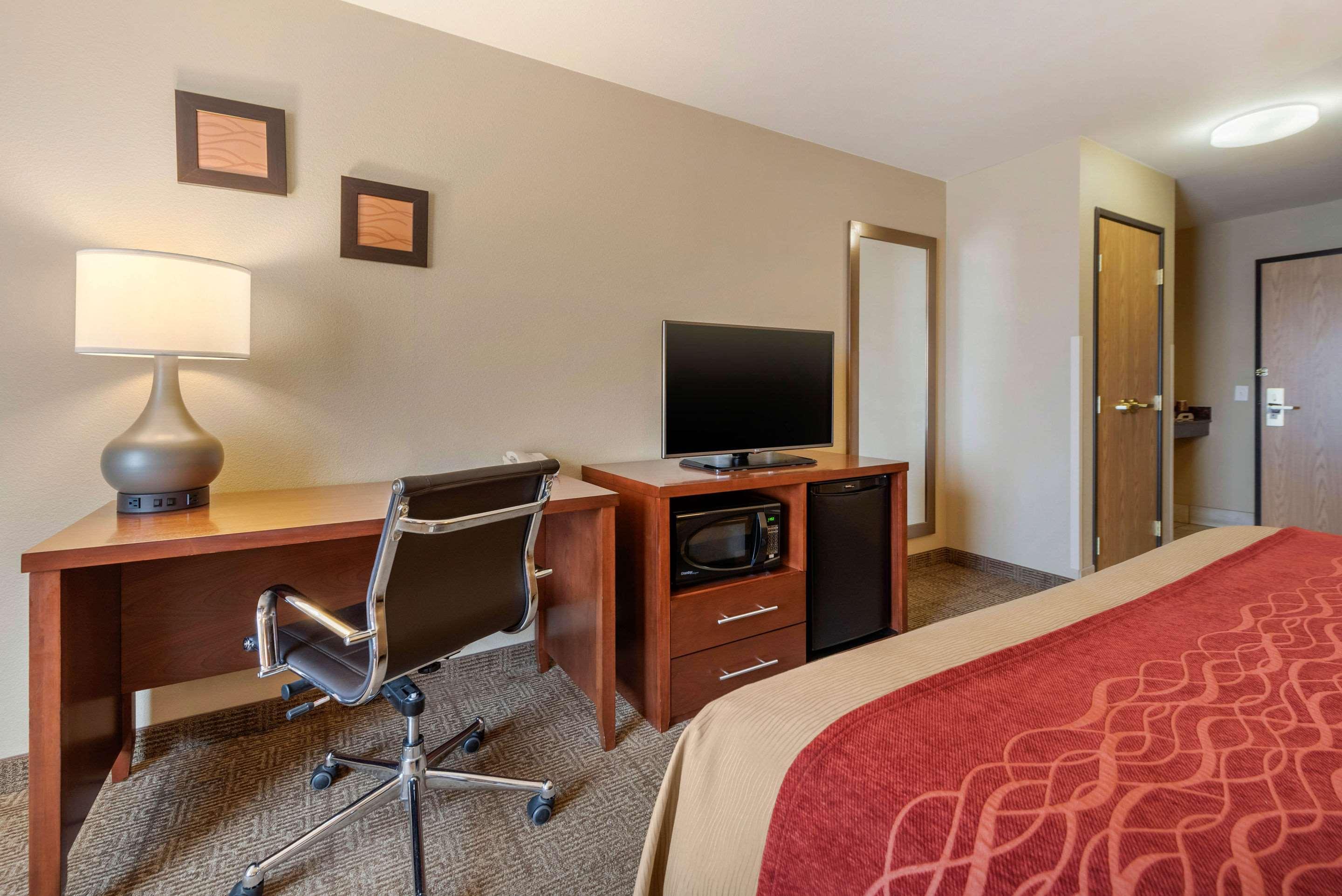 Comfort Inn Limon Eksteriør billede